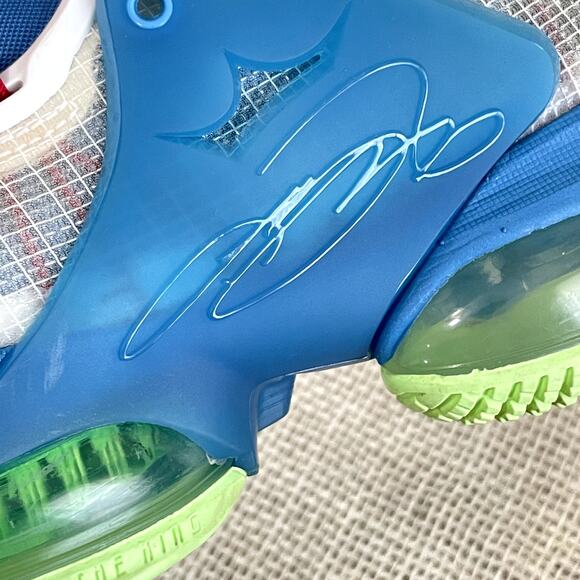 Nike LeBron 19 Tropical Basketball Sneakers High Tops DC9339-400, Men's‎ 9.5 - Picture 11 of 15